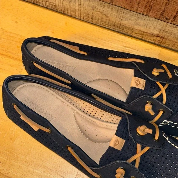Sperry Coil Ivy Perforated Boat Shoes - Picture 3 of 7